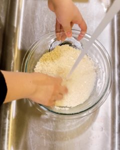 Washing sweet rice for Kirimochi mochi made with stand mixer